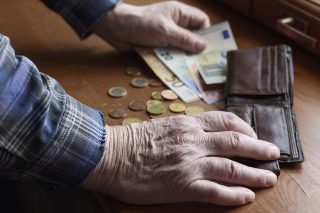 euros ftoxeia